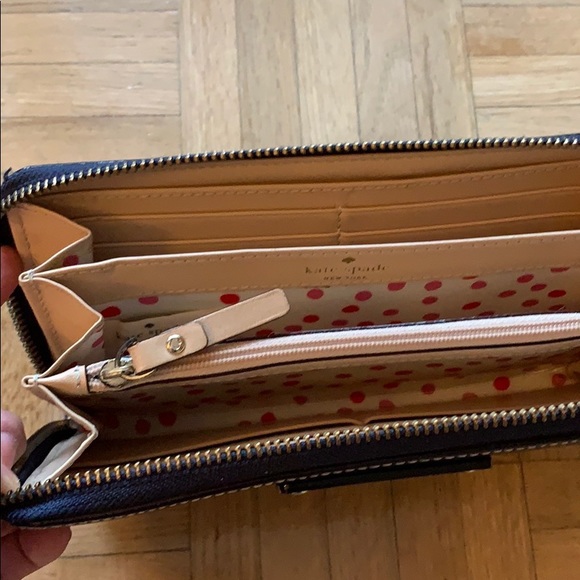 Kate Spade Wallet - Picture 5 of 7